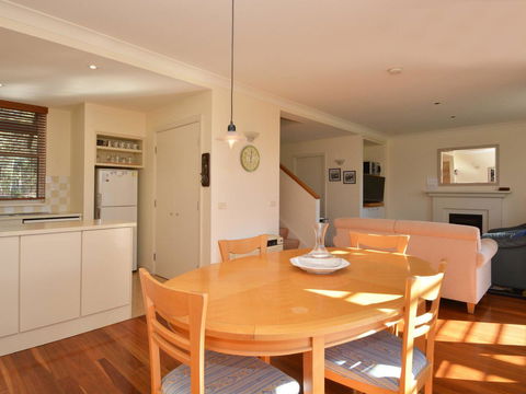 Villa 2br Prosecco Villa Located Within Cypress Lakes Resort - Accommodation Newcastle 6