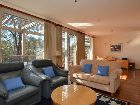 Villa 2br Prosecco Villa Located Within Cypress Lakes Resort - Accommodation Newcastle 3