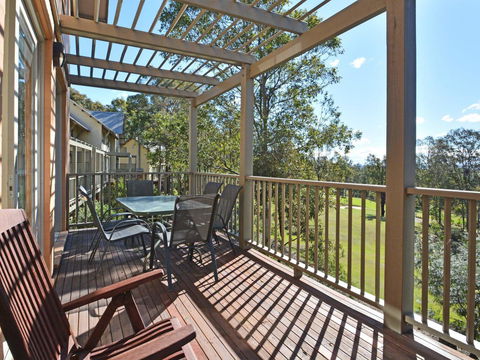 Villa 2br Prosecco Villa Located Within Cypress Lakes Resort - Accommodation Newcastle 0