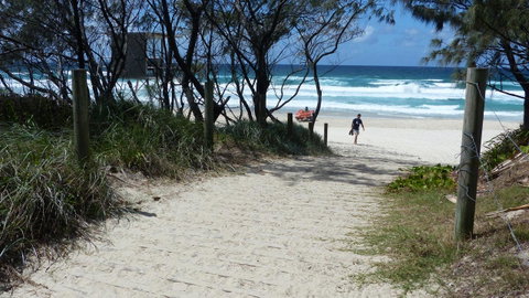 SaltBeach2302 - Accommodation Newcastle 13