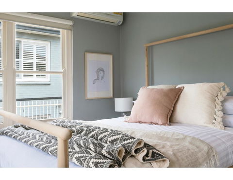 Beachside Getaway In Freshie W Parking - Accommodation Newcastle 5