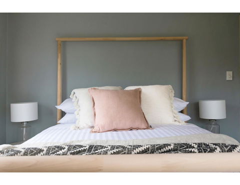 Beachside Getaway In Freshie W Parking - Accommodation Newcastle 11