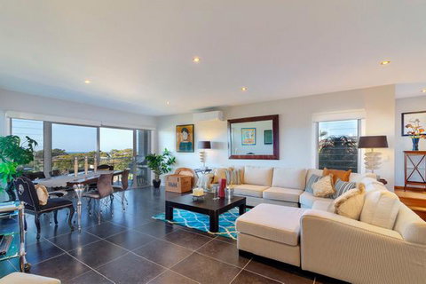 Churchill View Forster - Accommodation Newcastle 0