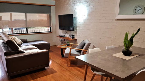 Great Escape Lofts - Accommodation Newcastle 9