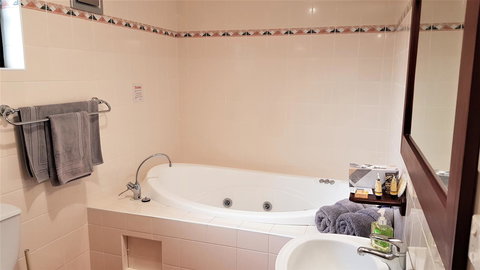 Great Escape Lofts - Accommodation Newcastle 4