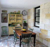 Apple Tree Cottage - Accommodation Newcastle