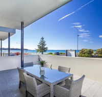 Beachfront Apartment Unit 2 - Accommodation Newcastle