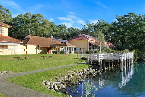 Huskisson Holiday Motel Cabins - Accommodation Newcastle 11