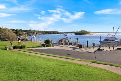 Huskisson Holiday Motel Cabins - Accommodation Newcastle 4