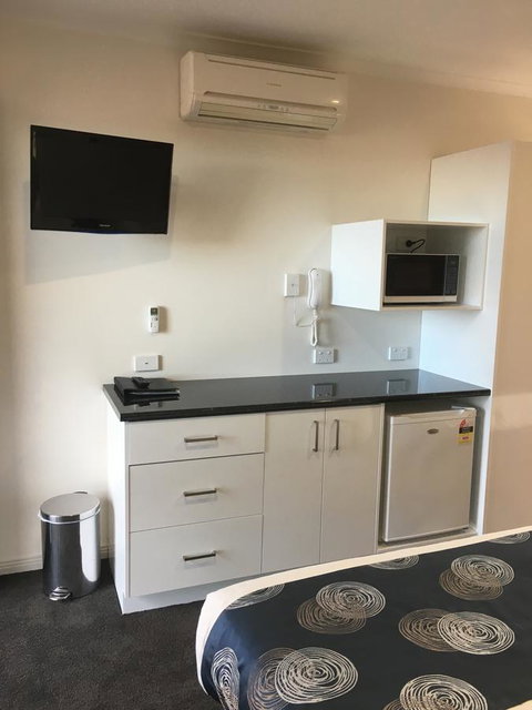 Pelican Motor Inn - Accommodation Newcastle 8