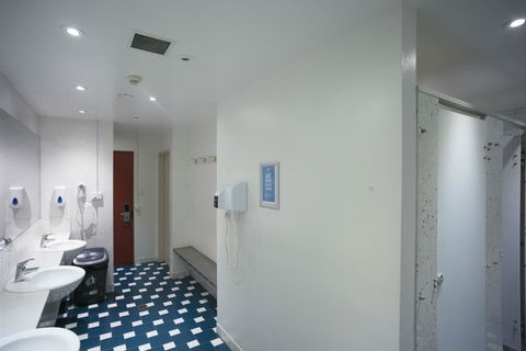 YHA Sydney Central - Accommodation Newcastle 7