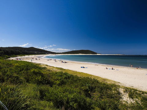 Oaks Nelson Bay Lure Suites - Accommodation Newcastle 4
