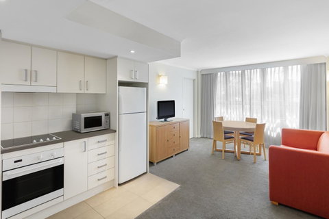 Mercure Newcastle - Accommodation Newcastle 14