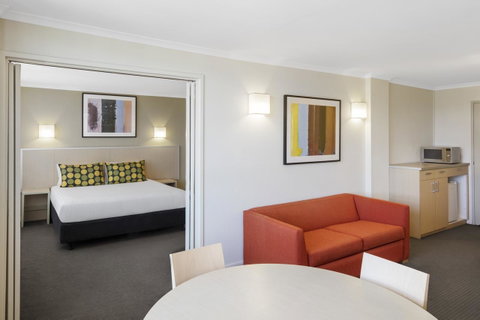 Mercure Newcastle - Accommodation Newcastle 9