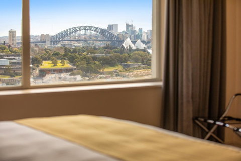 Holiday Inn Sydney Potts Point - Accommodation Newcastle 2