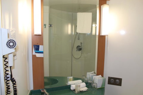 Ibis Newcastle - Accommodation Newcastle 11