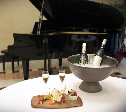 The Grace Hotel - Accommodation Newcastle 23