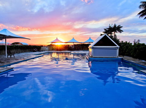 Oaks The Entrance Waterfront Suites - Accommodation Newcastle 0