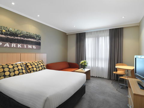 Mercure Sydney Bankstown - Accommodation Newcastle 4