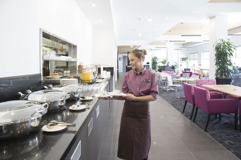 Mercure Newcastle Airport - Accommodation Newcastle 12