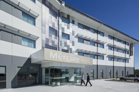 Mercure Newcastle Airport - Accommodation Newcastle 2