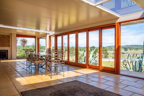 Belmont - Accommodation Newcastle 17