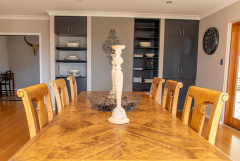 Belmont - Accommodation Newcastle 9