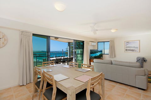 The Cove Yamba - Accommodation Newcastle 12