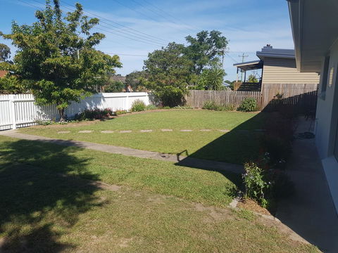 Golden Hill Cottage - Accommodation Newcastle 12