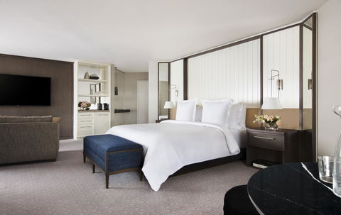 Four Seasons Hotel Sydney - Accommodation Newcastle 2