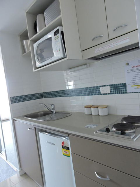 BASE Holidays - Ettalong Beach Premium Apartments - Accommodation Newcastle 21