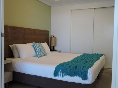 BASE Holidays - Ettalong Beach Premium Apartments - Accommodation Newcastle 15