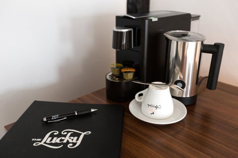 The Lucky Hotel - Accommodation Newcastle 9