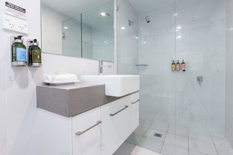 The Lucky Hotel - Accommodation Newcastle 21