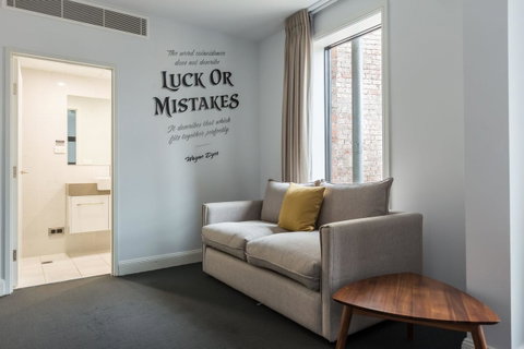The Lucky Hotel - Accommodation Newcastle 23