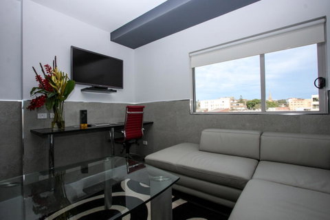 Honeysuckle Executive Apartments - Accommodation Newcastle 17