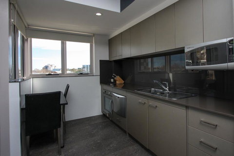 Honeysuckle Executive Apartments - Accommodation Newcastle 21