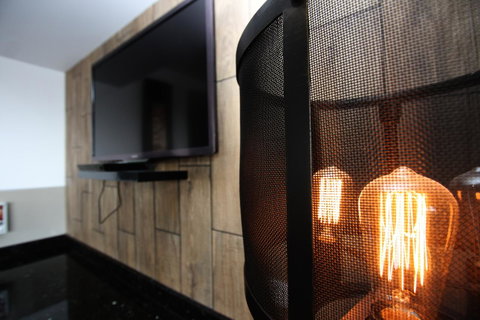 Honeysuckle Executive Apartments - Accommodation Newcastle 25
