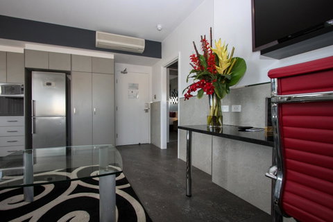 Honeysuckle Executive Apartments - Accommodation Newcastle 15