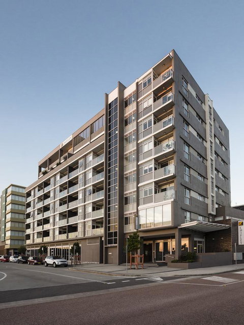 Honeysuckle Executive Apartments - Accommodation Newcastle 37