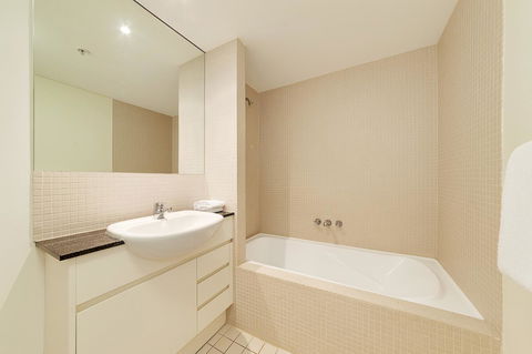 Wyndel Apartments - Apex North Sydney - Accommodation Newcastle 9