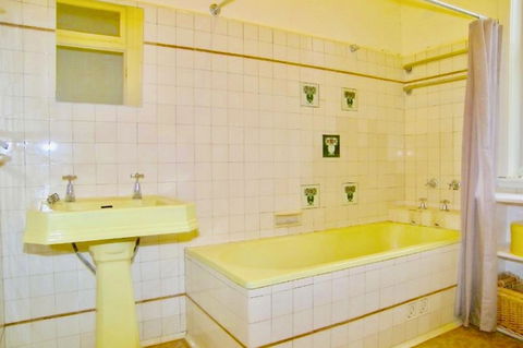 Dangal Gardens - Accommodation Newcastle 16