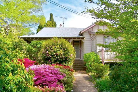 Dangal Gardens - Accommodation Newcastle 1