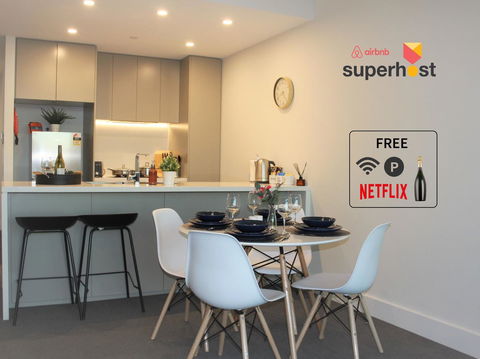 Stunning Views Sydney Olympic Park - Accommodation Newcastle 0