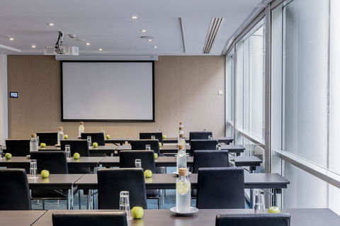 Novotel Sydney Darling Square - Accommodation Newcastle 26
