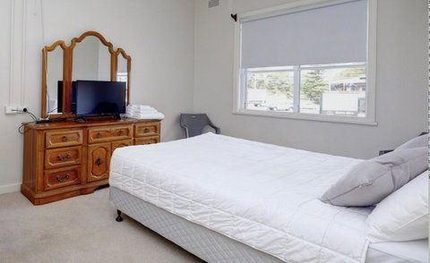 Lakes And Ocean Hotel Forster - Accommodation Newcastle 1