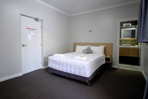 Lakes And Ocean Hotel Forster - Accommodation Newcastle 13