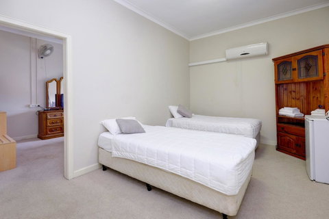Lakes And Ocean Hotel Forster - Accommodation Newcastle 4
