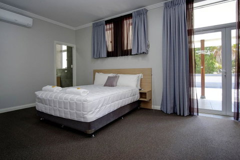 Lakes And Ocean Hotel Forster - Accommodation Newcastle 19