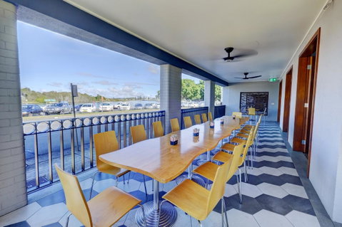 Lakes And Ocean Hotel Forster - Accommodation Newcastle 7